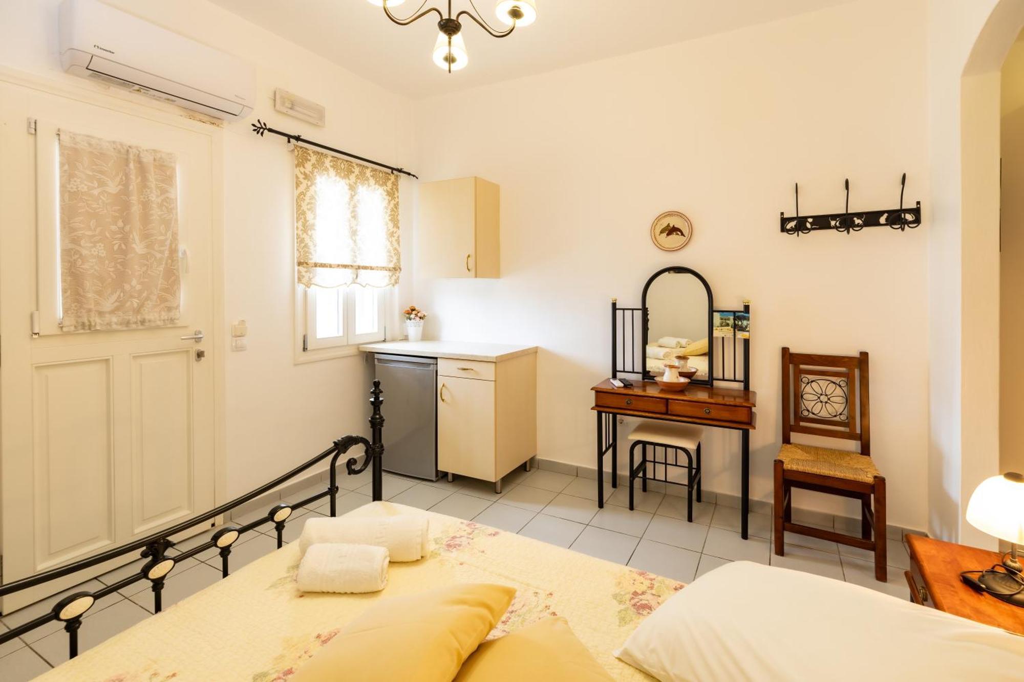Pension Ageliki Sifnos Platis Gialos  エクステリア 写真