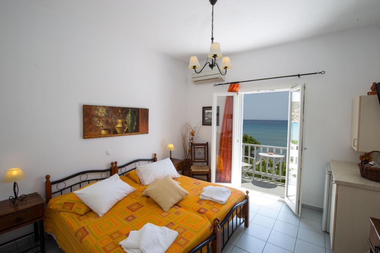 Pension Ageliki Sifnos Platis Gialos  エクステリア 写真